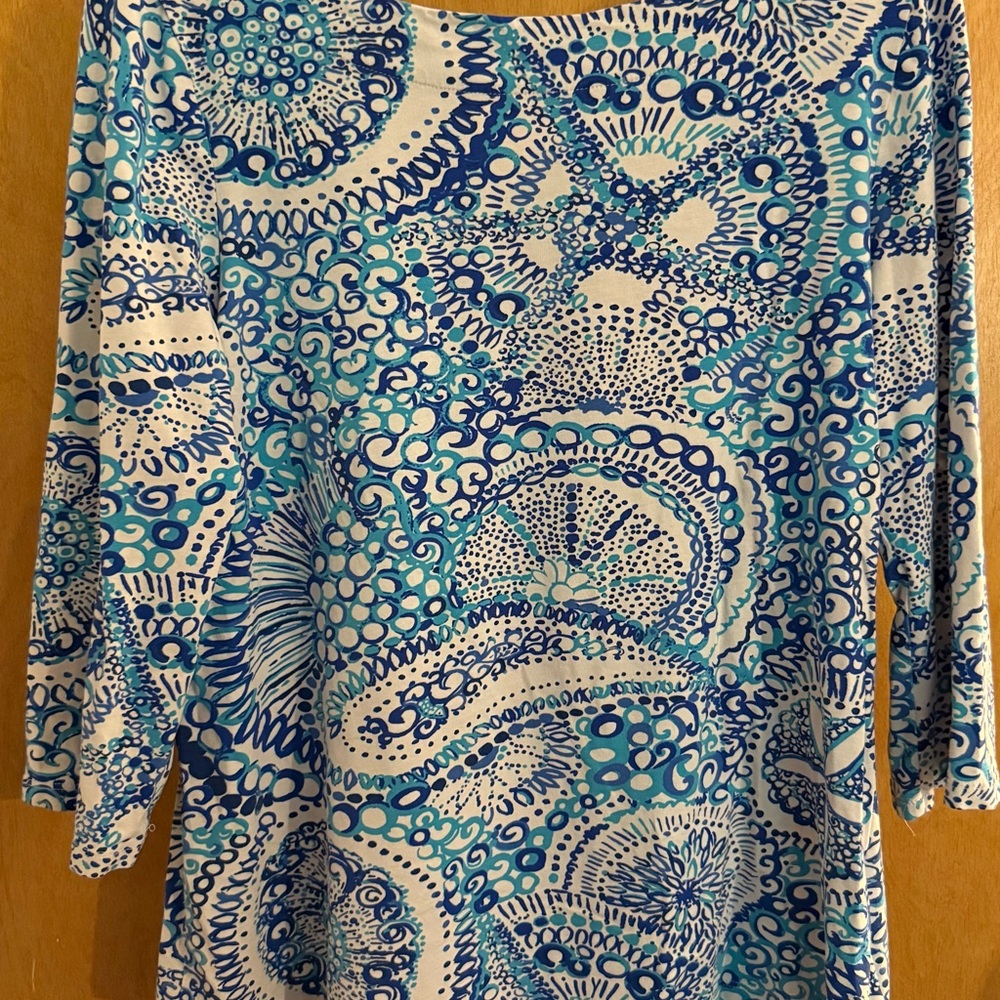 Lilly Pulitzer Blue and White Patterned Blouse